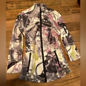 Size:2 Color: Black,grey, purple,green